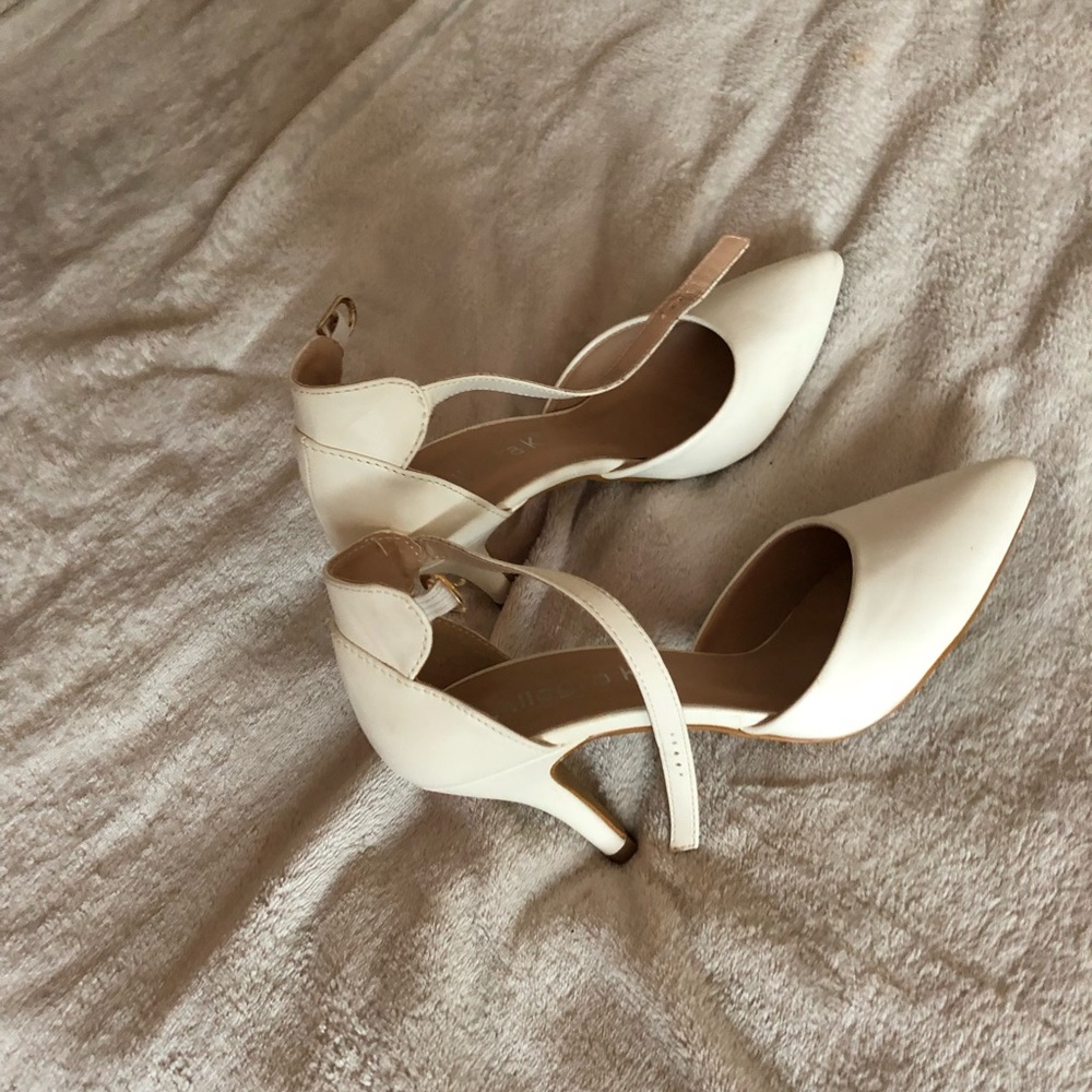 Ankle strap short heels